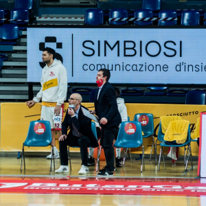 ★ [Simbiosi] [Led Retro-Panchina] [Carpegna Prosciutto Basket Pesaro - Acqua S.Bernardo Cantù] 