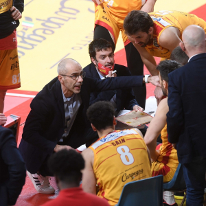 ★ [Carpegna Prosciutto] [Canotta gara - Retro - Sponsor Ufficiale] [Carpegna Prosciutto Basket Pesaro - Virtus Segafredo Bologna] 